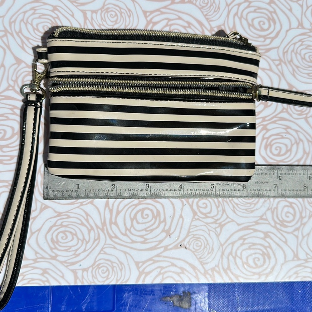 Striped Black/White Clutch Change Purse 2 zipper pockets 6in